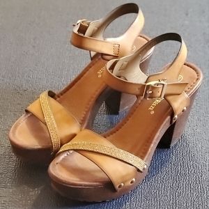 Nature breeze wooden heel brown